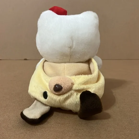 Hello Kitty Dog - Picture 7 of 8